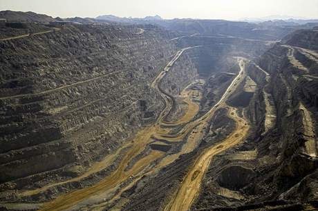 Rossing_open_pit_(Rio_Tinto_2014)_460 Rossing_open_pit_(Rio_Tinto_2014)_460